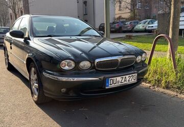Jaguar X-Type 136.000 km 2.950 &euro; Duisburg 47177