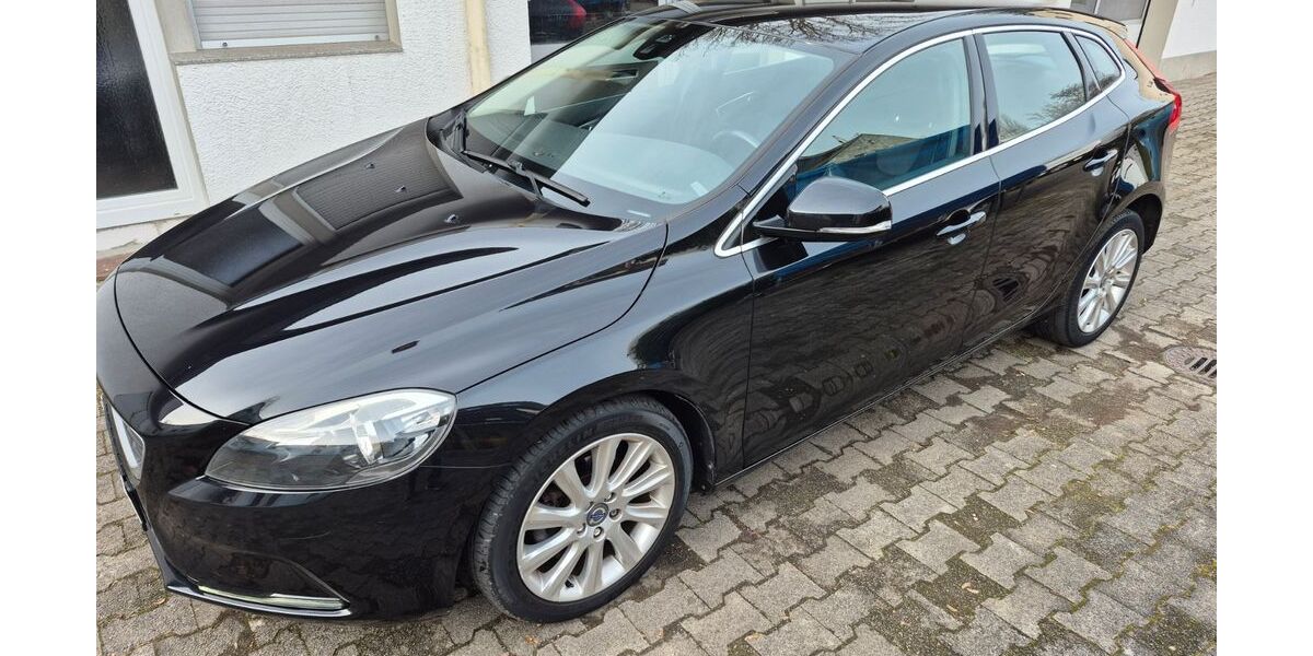 Volvo V40 133.000 km 6.999 &euro; Sprockhövel 45549