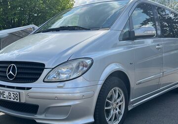 Mercedes-Benz Viano 302.000 km 11.750 &euro; Monheim 40789