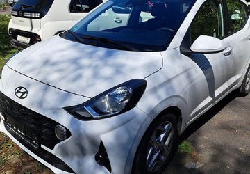 Hyundai i10 15.821 km 10.344 &euro; Solingen 42651