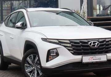 Hyundai TUCSON 100.000 km 16.900 &euro; Neuss 41469