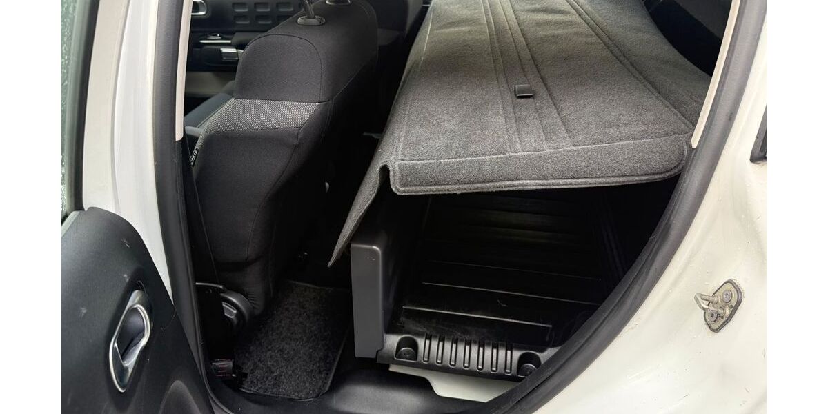 Citroen C3 111.000 km 6.545 &euro; Düsseldorf 40237