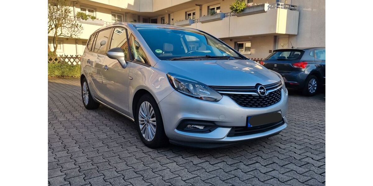 Opel Zafira Tourer 88.000 km 11.900 &euro; essen 45329