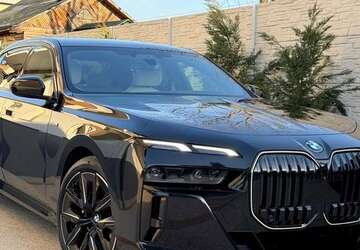 BMW 740 103.729 km 50.000 &euro; Bochum 44809