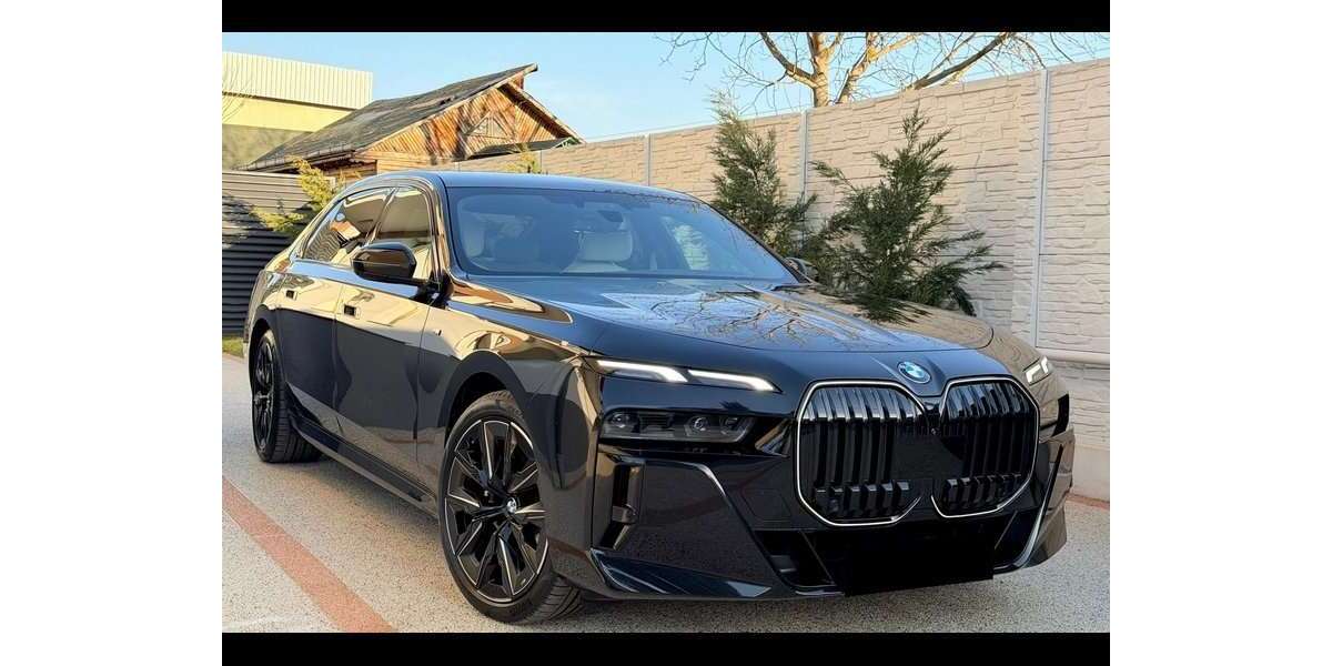 BMW 740 103.729 km 50.000 &euro; Bochum 44809