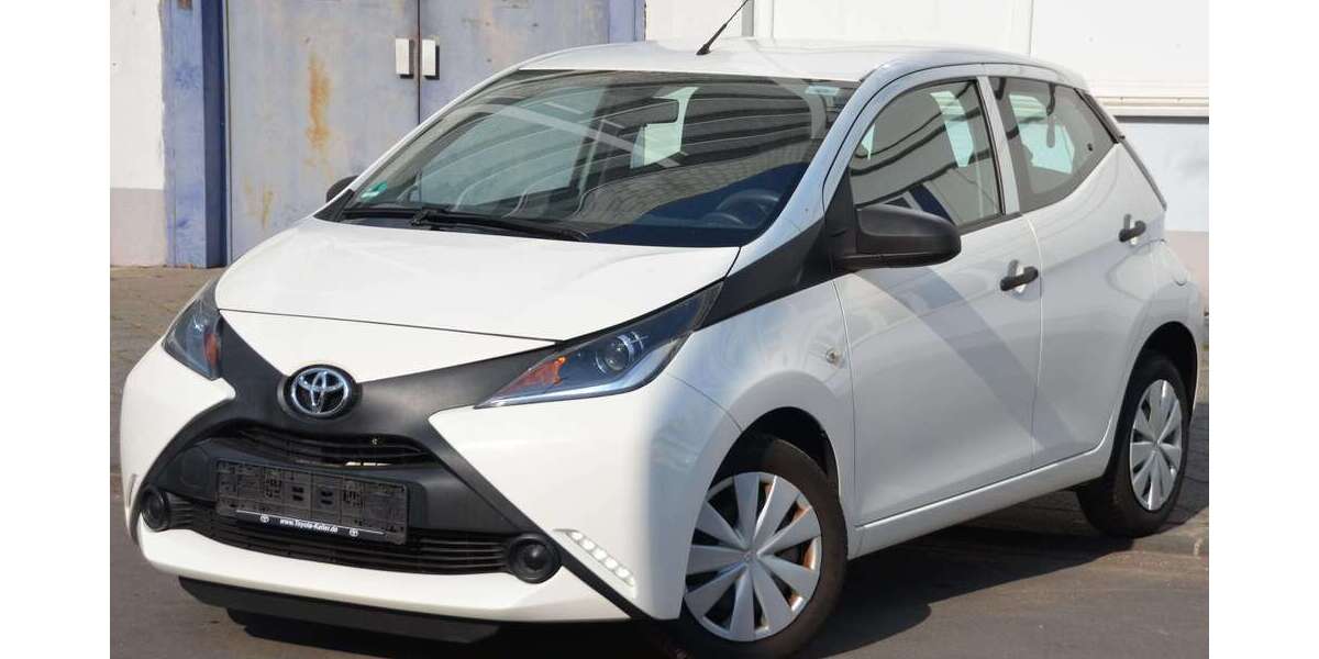 Toyota Aygo 124.806 km 5.950 &euro; Düsseldorf 40599