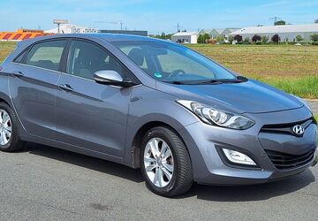 Hyundai i30 120.000 km 7.500 &euro; Oberhausen 46145
