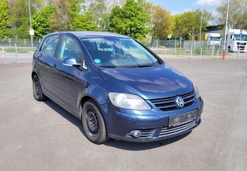 VW Golf 299.800 km 950 &euro; Essen 45356