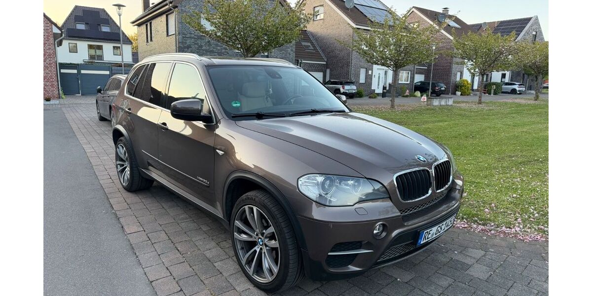 BMW X5 213.000 km 14.700 &euro; Gladbeck 45968