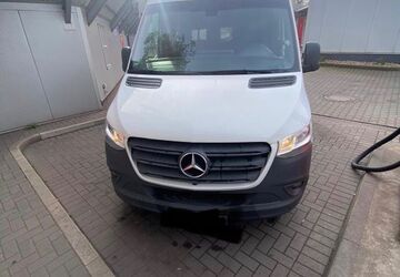 Mercedes-Benz Sprinter 179.765 km 20.825 &euro; Duisburg 47169