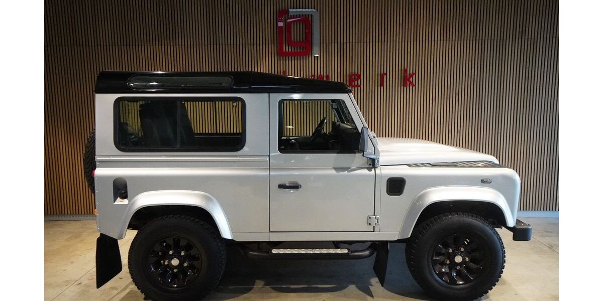Land Rover Defender 55.000 km 49.941 &euro; Duisburg 47228