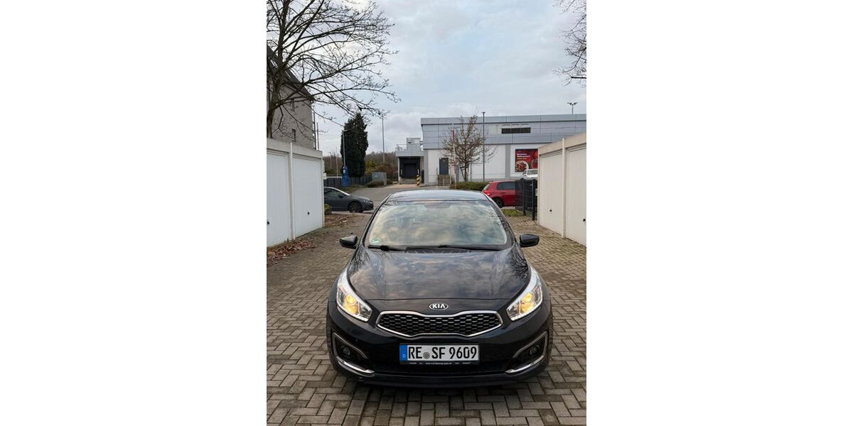 Kia ceed / Ceed 91.000 km 9.890 &euro; Gladbeck 45968
