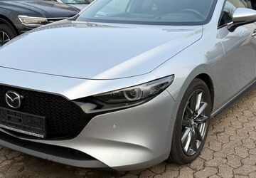 Mazda 3 27.163 km 18.899 &euro; Heiligenhaus 42579