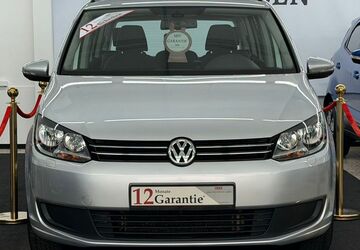 VW Touran 104.763 km 8.999 &euro; Oberhausen 46049
