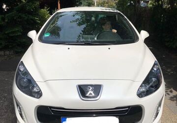 Peugeot 308 78.500 km 9.500 &euro; Solingen 42697