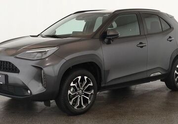 Toyota Yaris Cross 9.700 km 24.984 &euro; Neuss 41464
