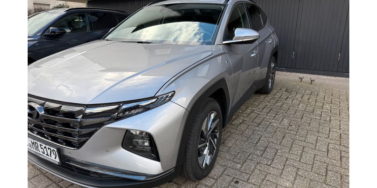Hyundai TUCSON 18.500 km 23.999 &euro; Mülheim 45478