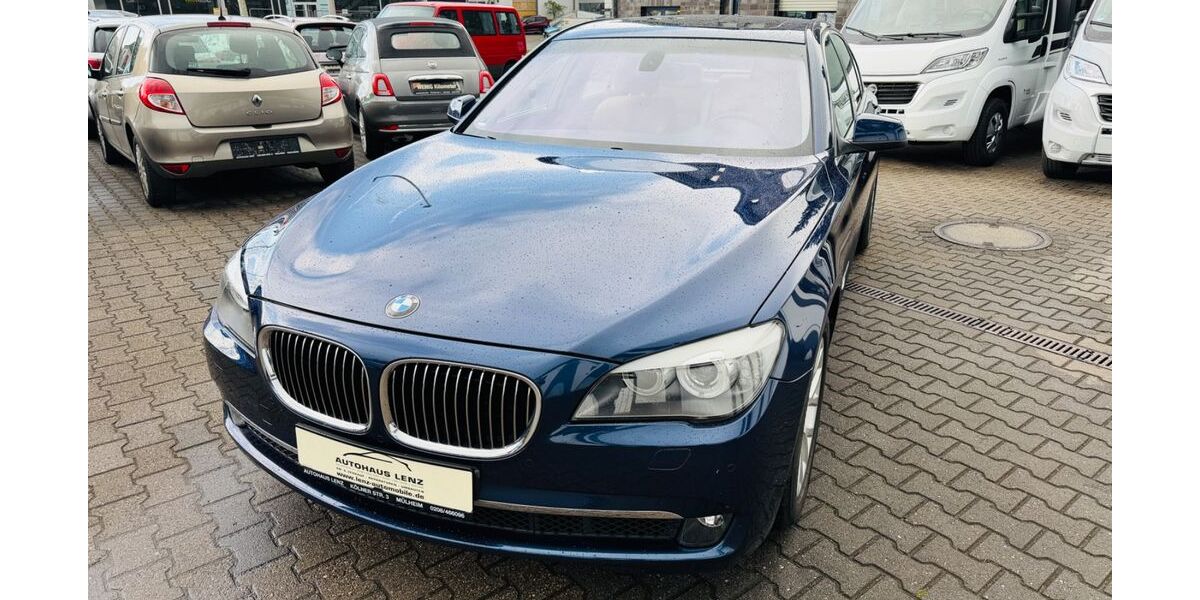 BMW 750 100.536 km 12.900 &euro; Mülheim 45481