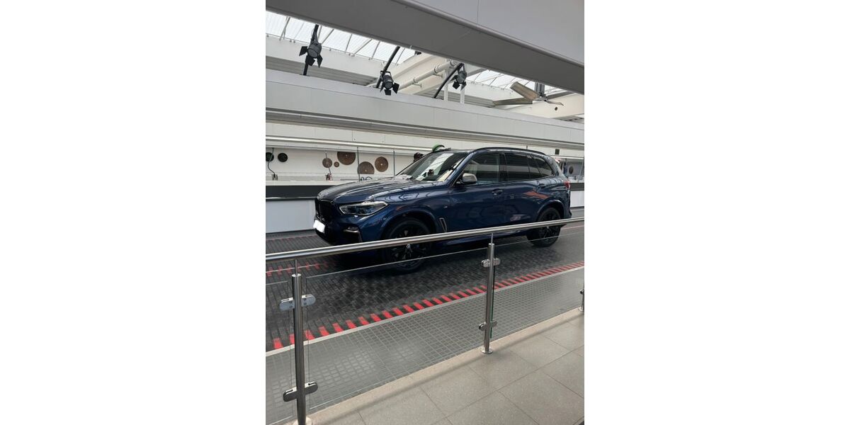 BMW X5 M50 166.000 km 46.000 &euro; Duisburg 47119