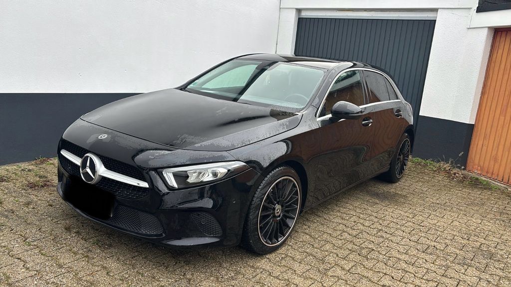 Mercedes-Benz A 180 55.000 km 21.200 &euro; Gelsenkirchen 45879