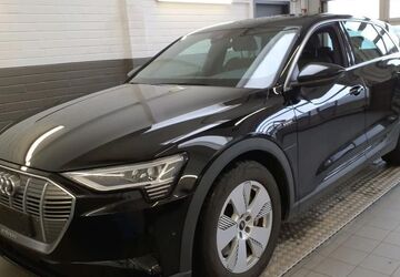 Audi e-tron 32.226 km 27.935 &euro; Hagen 58091
