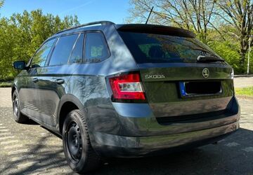 Skoda Fabia 94.697 km 11.150 &euro; Solingen 42653