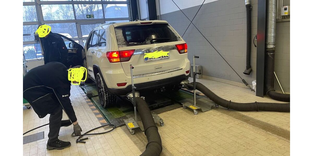 Jeep Grand Cherokee 213.105 km 6.800 &euro; Hagen 58099