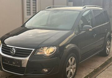 VW Touran 148.000 km 6.450 &euro; Hattingen 45525