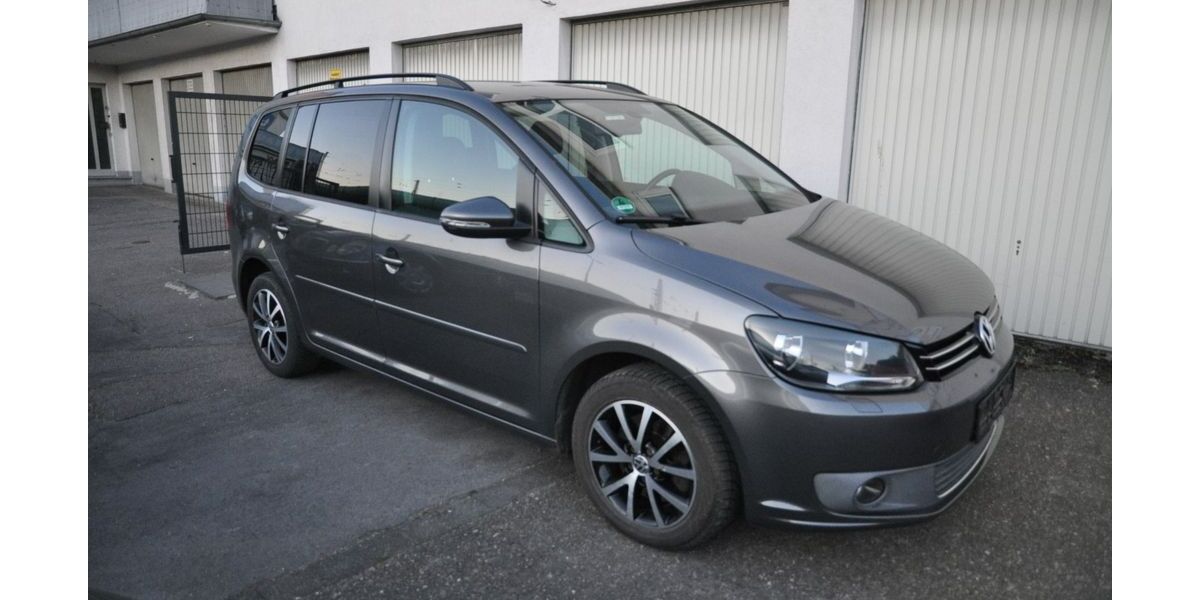 VW Touran 223.000 km 4.950 &euro; Neuss 41460