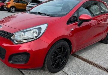 Kia Rio 25.000 km 7.300 &euro; Remscheid 42899