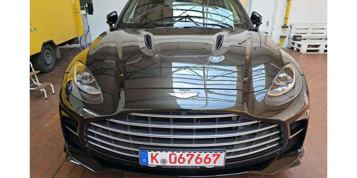 Aston Martin DBX 12.000 km 251.000 &euro; Düsseldorf 40595