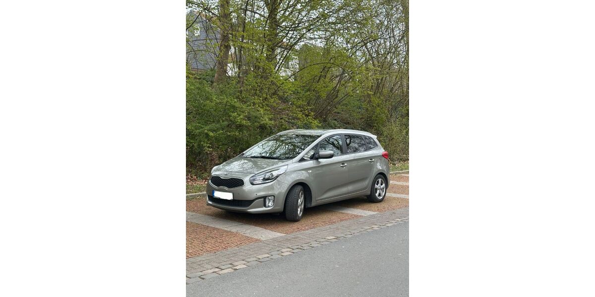 Kia Carens 120.260 km 7.350 &euro; Hagen 58099