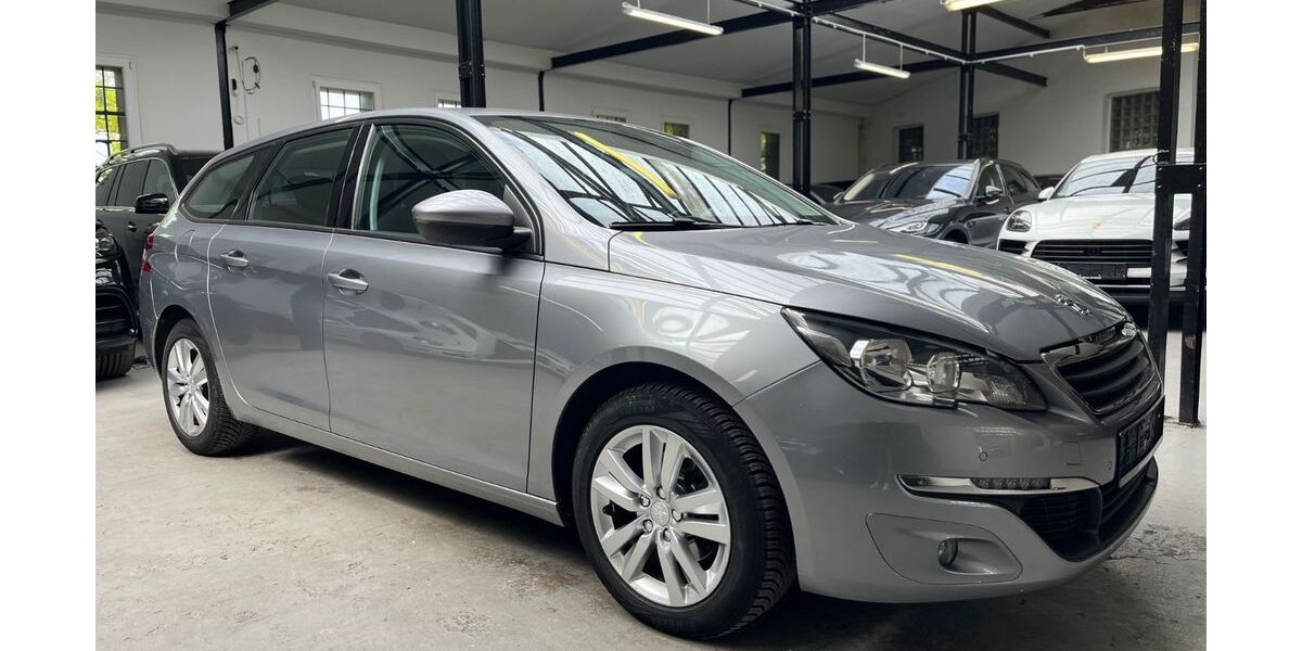Peugeot 308 99.000 km 4.870 &euro; Velbert 42551