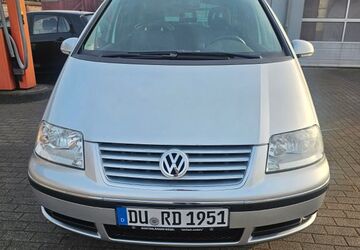 VW Sharan 93.000 km 8.750 &euro; Duisburg 47179