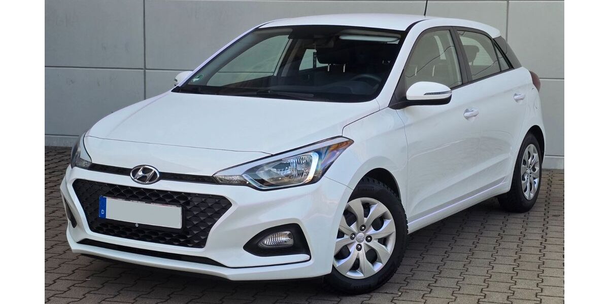Hyundai i20 93.200 km 8.890 &euro; Gevelsberg 58285