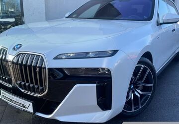 BMW i7 13.533 km 103.770 &euro; Essen 45134