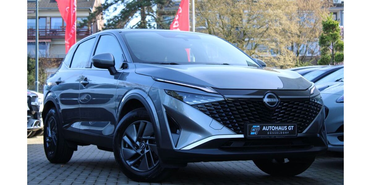 Nissan Qashqai 18.139 km 20.999 &euro; Düsseldorf 40625