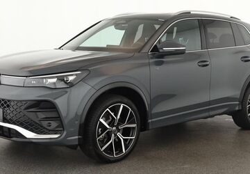 VW Tiguan 18.900 km 43.384 &euro; Düsseldorf 40233