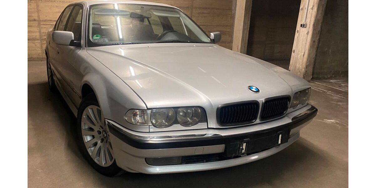 BMW 728 188.000 km 10.500 &euro; Duisburg 47167