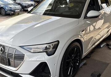 Audi e-tron 69.511 km 34.765 &euro; Hagen 58091
