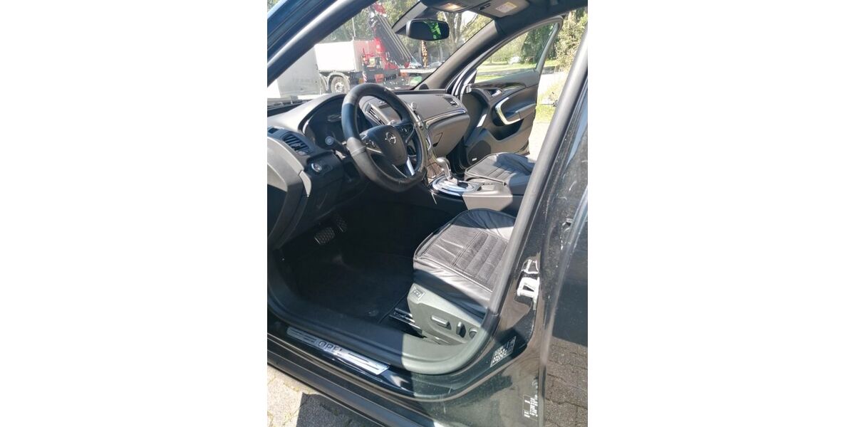 Opel Insignia 114.500 km 10.500 &euro; Bochum 44866