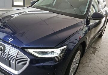 Audi e-tron 38.891 km 37.225 &euro; Hagen 58091