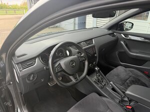 Skoda OCTAVIA TSI RS 2.0 Combi +Navi+CarPlay+Totwinkel+ 89.504 km 23.450 &euro; Meerbusch 40667