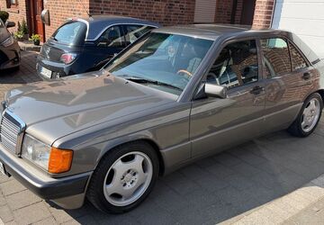 Mercedes-Benz 190 105.600 km 8.390 &euro; Duisburg 47178