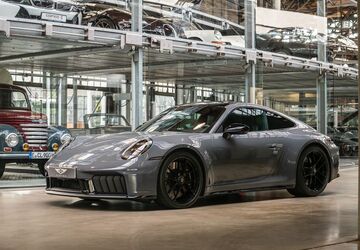 Porsche 992 13.900 km 177.900 &euro; Düsseldorf 40591