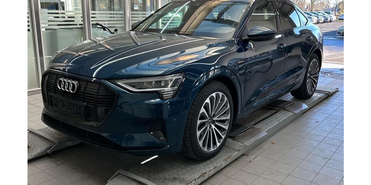 Audi e-tron 45.373 km 36.345 &euro; Hagen 58091