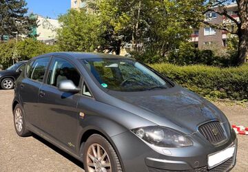 Seat Altea 132.000 km 4.500 &euro; düsseldorf 40470