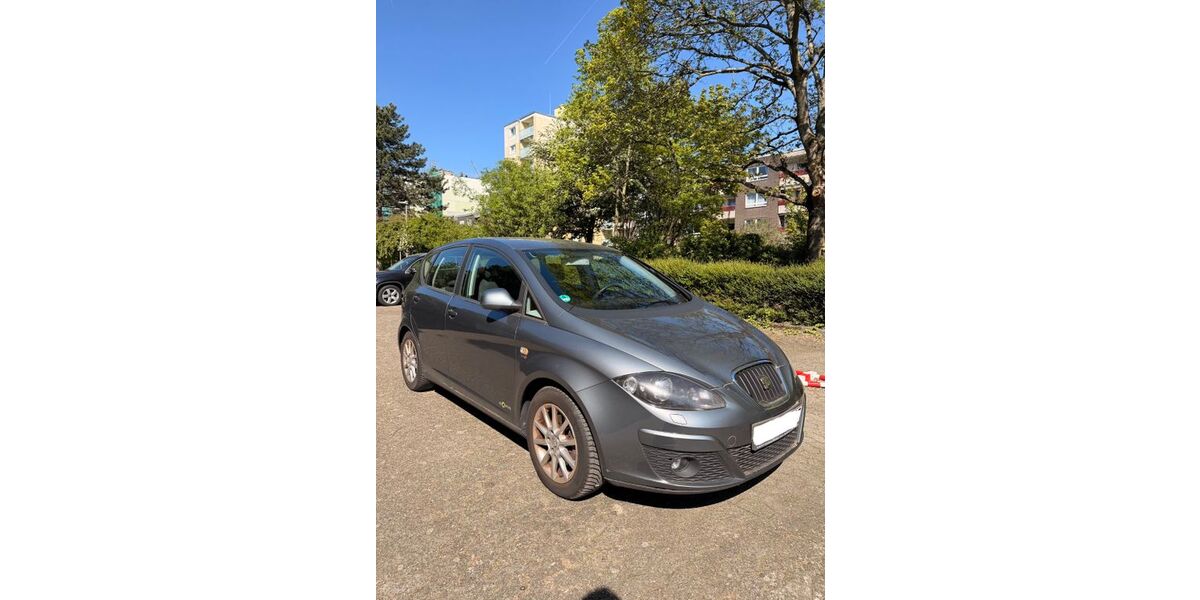 Seat Altea 132.000 km 4.500 &euro; düsseldorf 40470