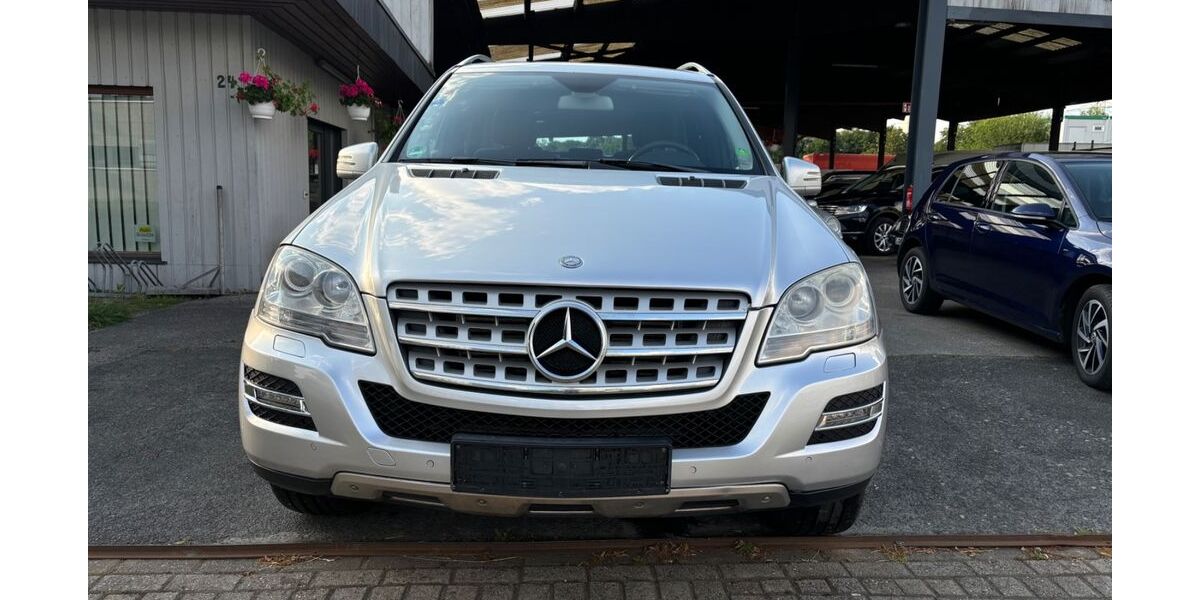 Mercedes-Benz ML 350 405.000 km 5.700 &euro; Essen 45356