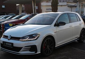 VW Golf 105.500 km 25.700 &euro; Neuss 41468